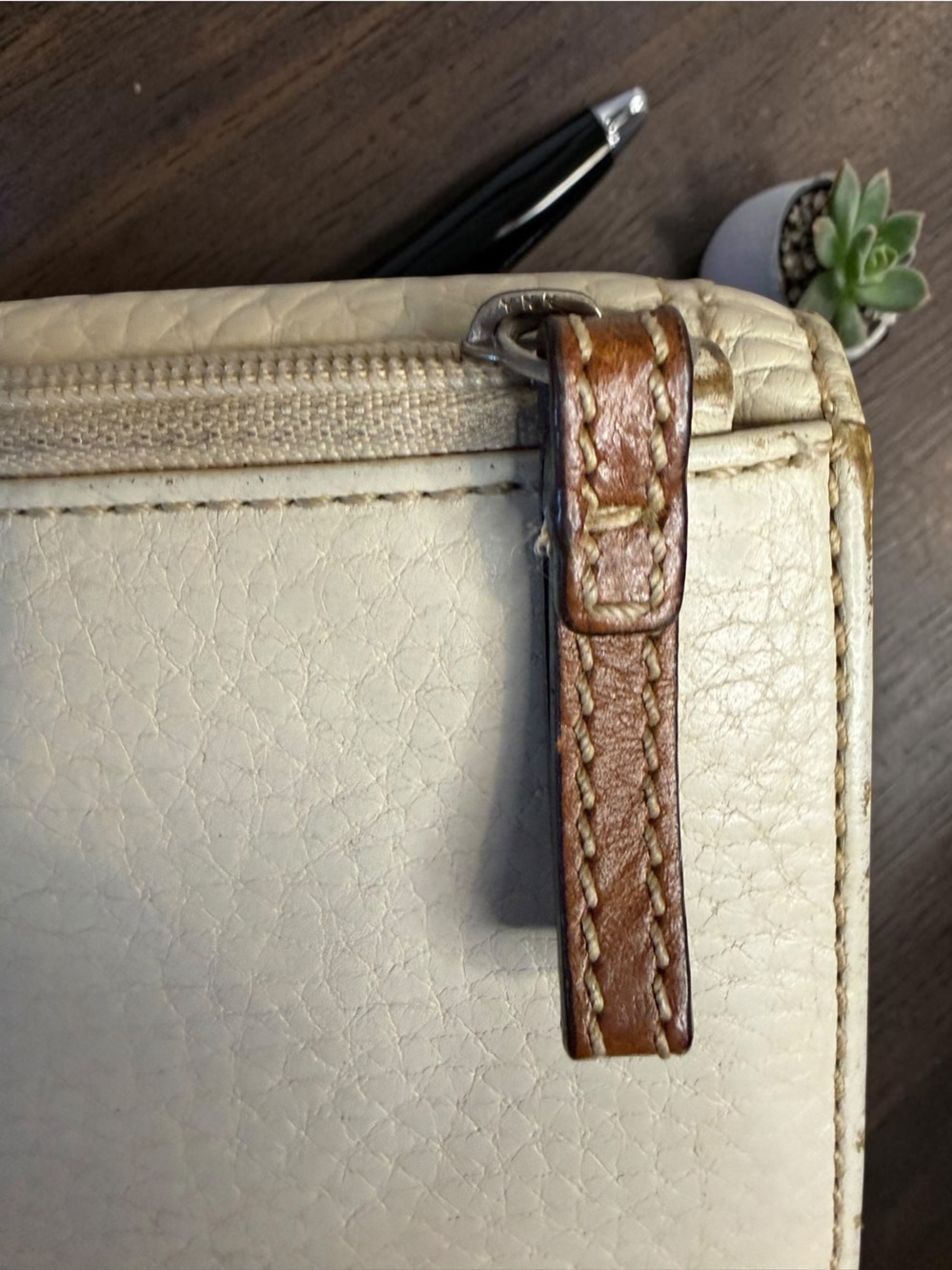 Vintage Coach Cream Leather Wallet with Brown Buckle Strap Y2K - Picture 13 of 13